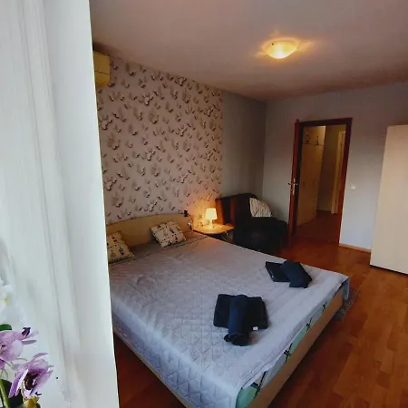 Apartament Marina View-bastetbs Διαμέρισμα Elenite
